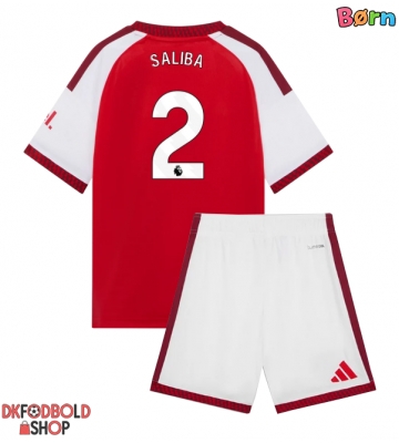 Arsenal William Saliba #2 Hjemmebanesæt Børn 2026-27 Kort ærmer (+ korte bukser)